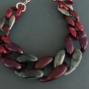 BEAUTIFUL CHUNKY NECKLACE